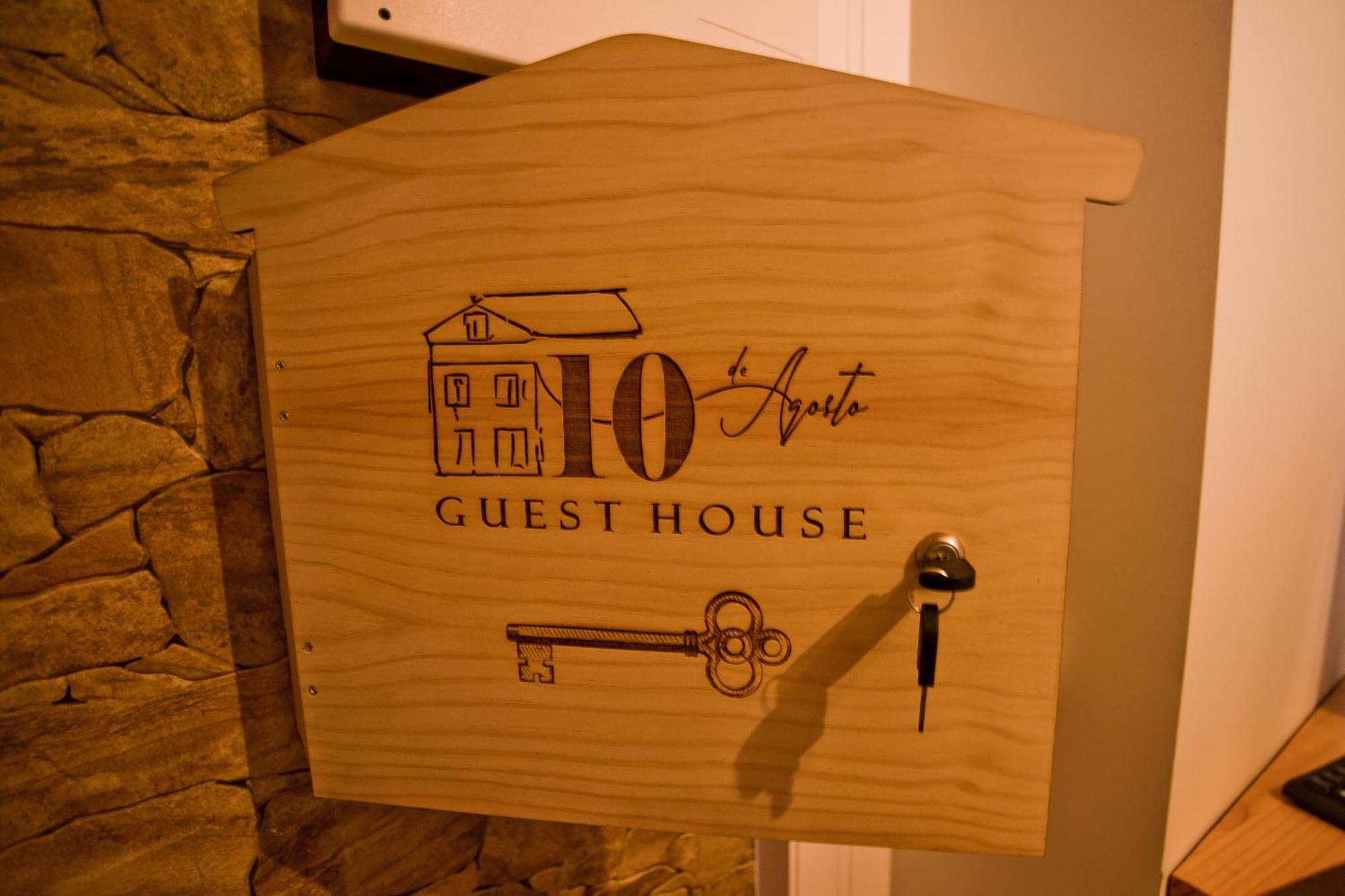 פיגואיירה דה פוז Guest House 10 De Agosto מראה חיצוני תמונה