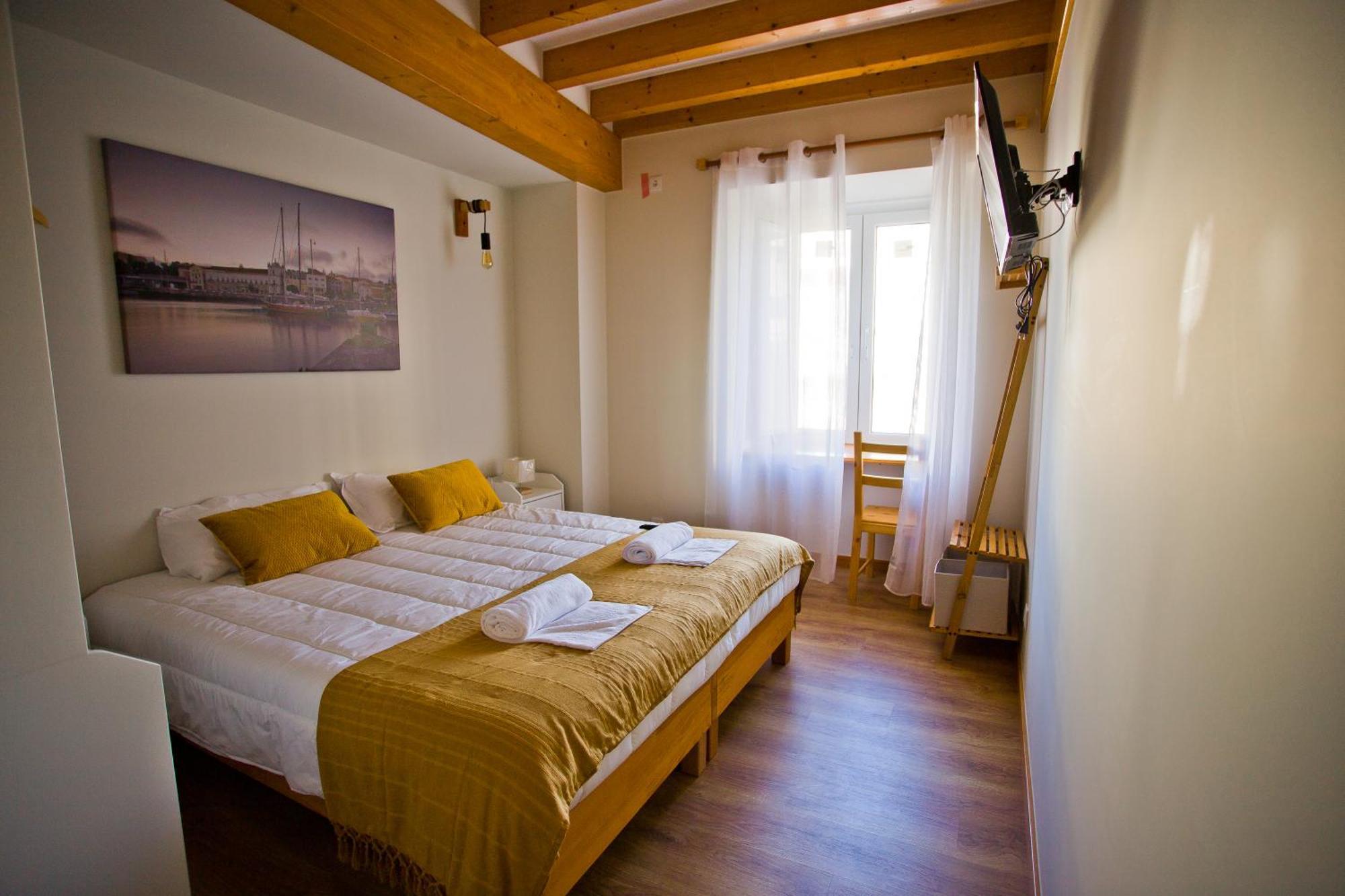 פיגואיירה דה פוז Guest House 10 De Agosto מראה חיצוני תמונה